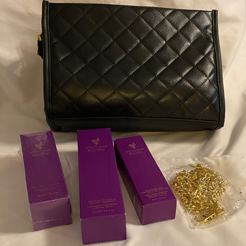 Younique Royalty Skincare Set with Black Bag and Gold Chain - Picture 11 of 12